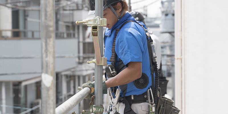 休憩は現場現場で作業がひと段落したタイミングで取りますので、日によって時間の前後があります。